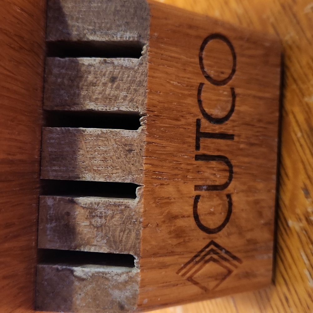 Cutco Knife Block For 8 Knives - Picture 4 of 7